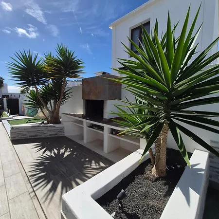 Casa Sunny * Яйса