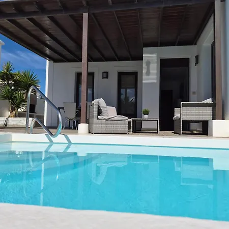 Casa Sunny Villa *